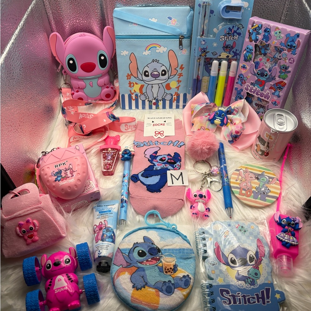 Novelty Stitch Themed Stationery and Accessories Set